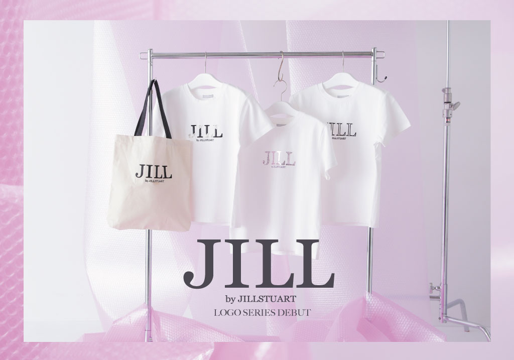 「JILL by JILL STUART」大人気の刺繍ロゴシリーズから新デザインのTシャツとトートバッグが登場！